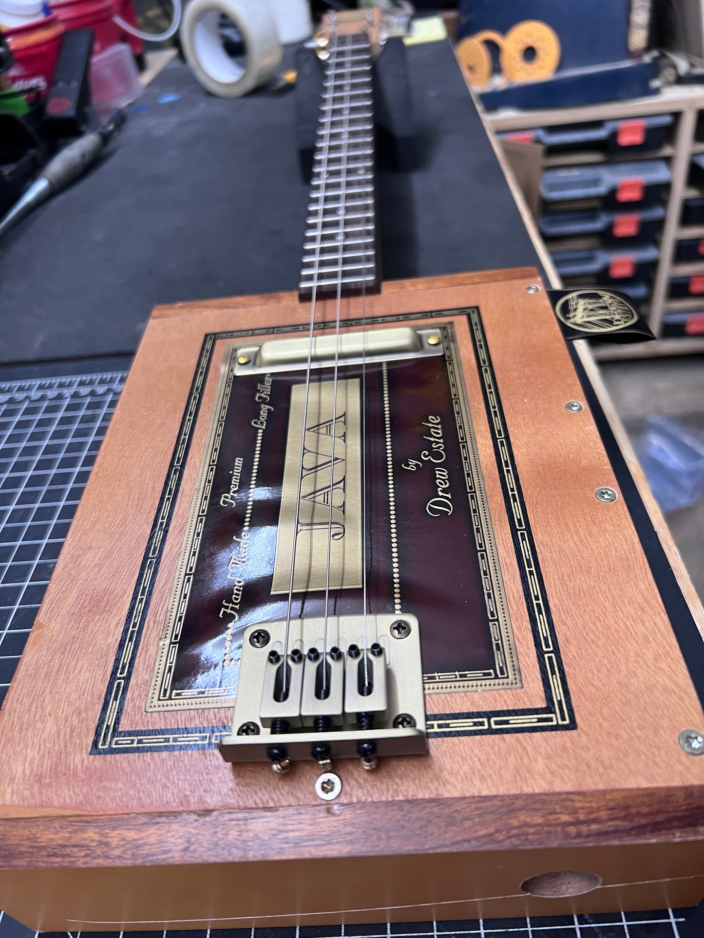 Cigar Box Guitar