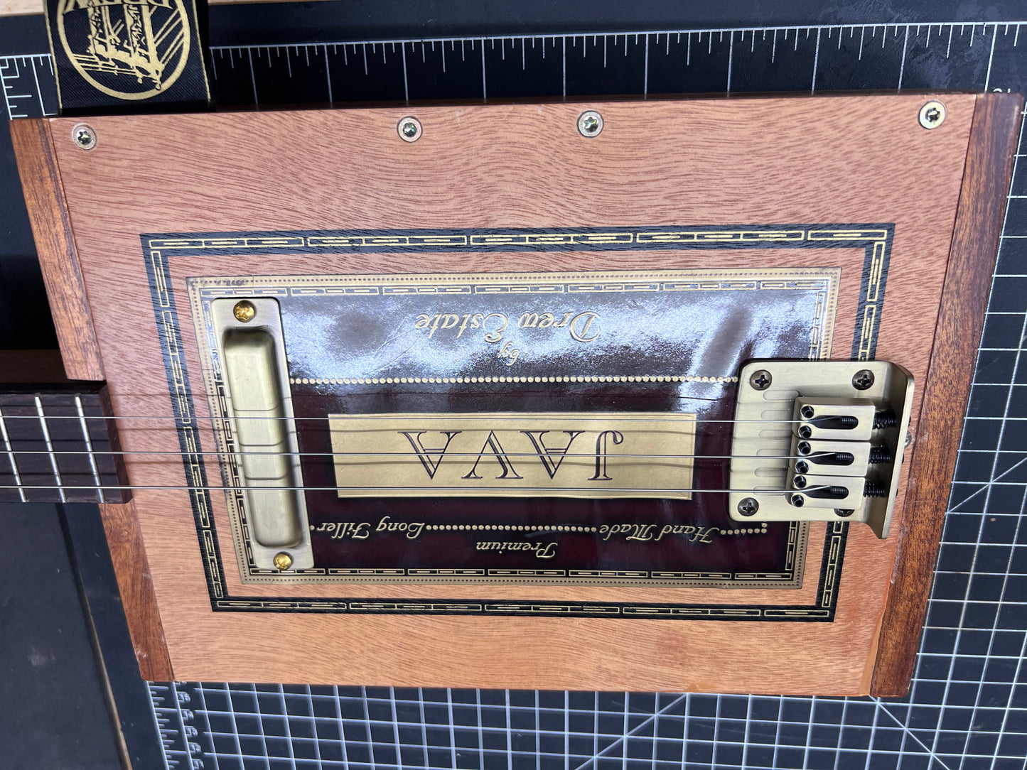 Cigar Box Guitar